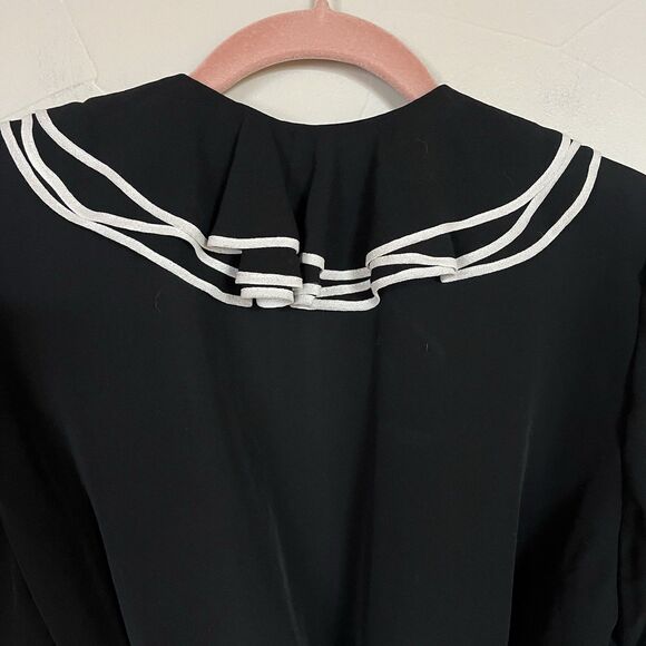 Dana Buchman Black Tuxedo Ruffle Wrap Long Sleeve‎ 100% Silk Blouse SZ 6 Medium - Picture 13 of 16